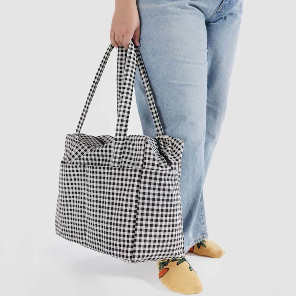 BAGGU Black and White Gingham Cloud Carry on - Picture 2 of 5